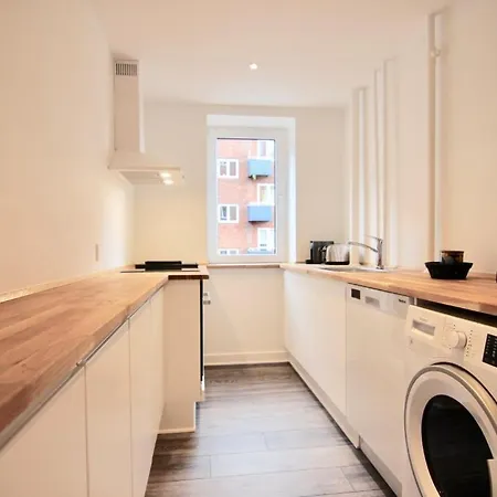 Great Refurbished 2-bed In Amager Island * Copenhaga