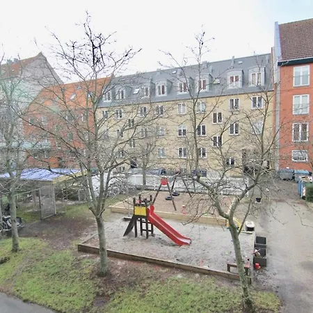 Apartment Newly Refurbished 2-br In Amager - 191 Copenhagen